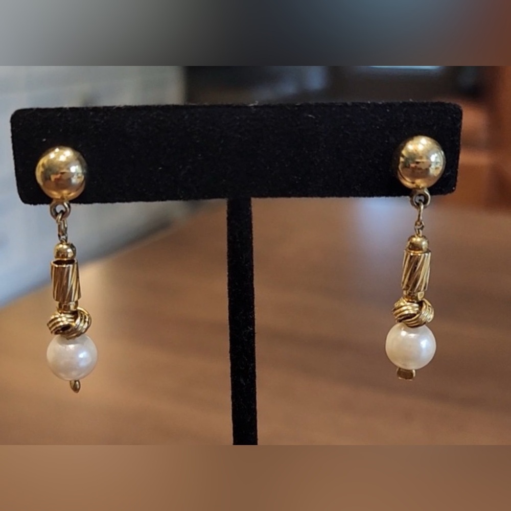 Vintage Gold Tone Pearl Drop Earrings Classic Knot & Bead Dangle